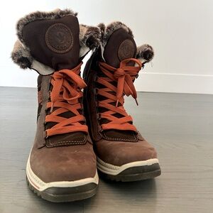 Santana Canada Faux Fur Lined Winter Boot Women’s Size 10